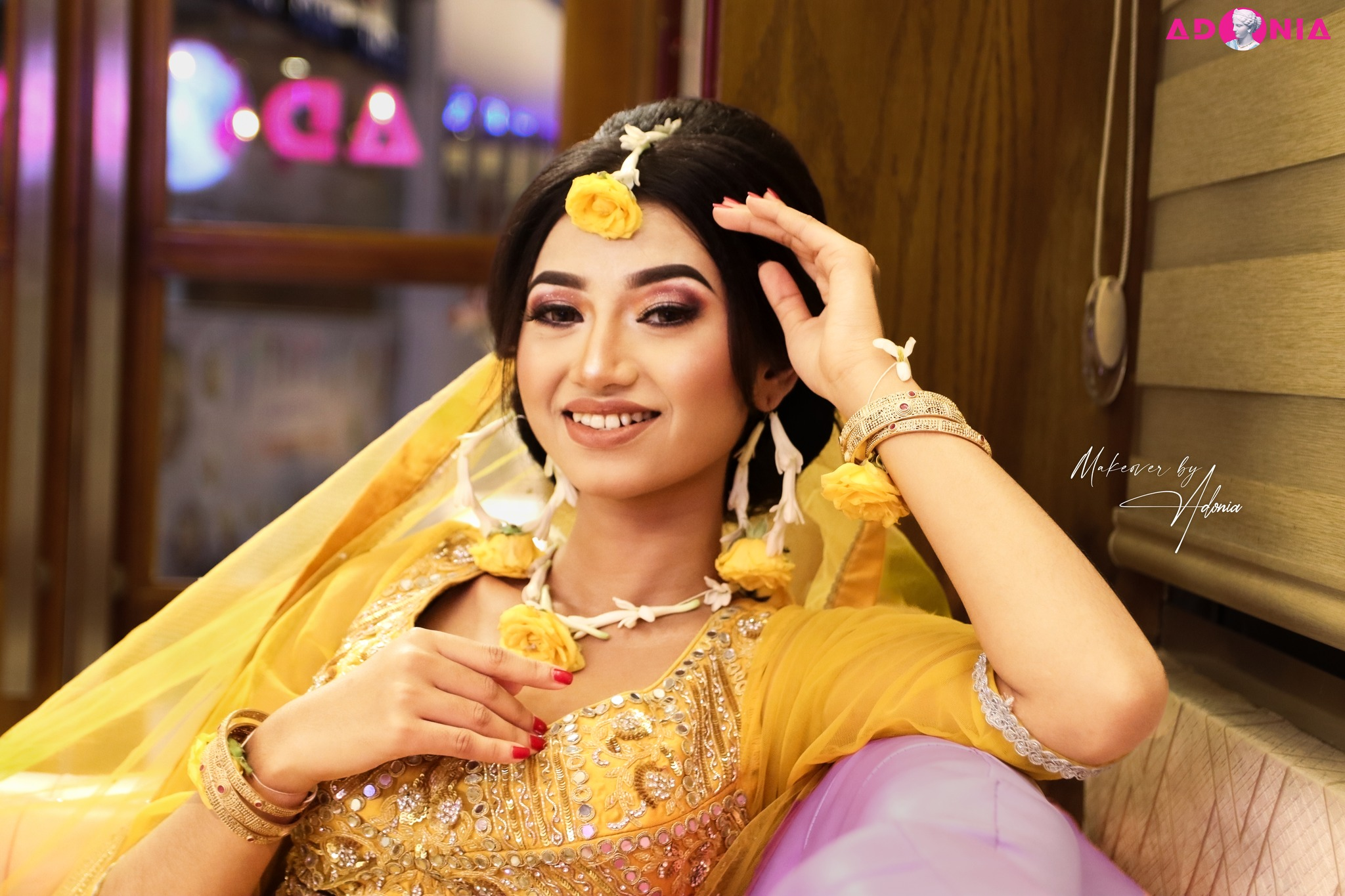Get a stunning Yellow Night Makeover at Adonia Women’s Parlour in Dhaka. Our expert beauty artists create glamorous party makeup looks with flawless skin finish, elegant styling, and long-lasting beauty for weddings, parties, and special occasions.