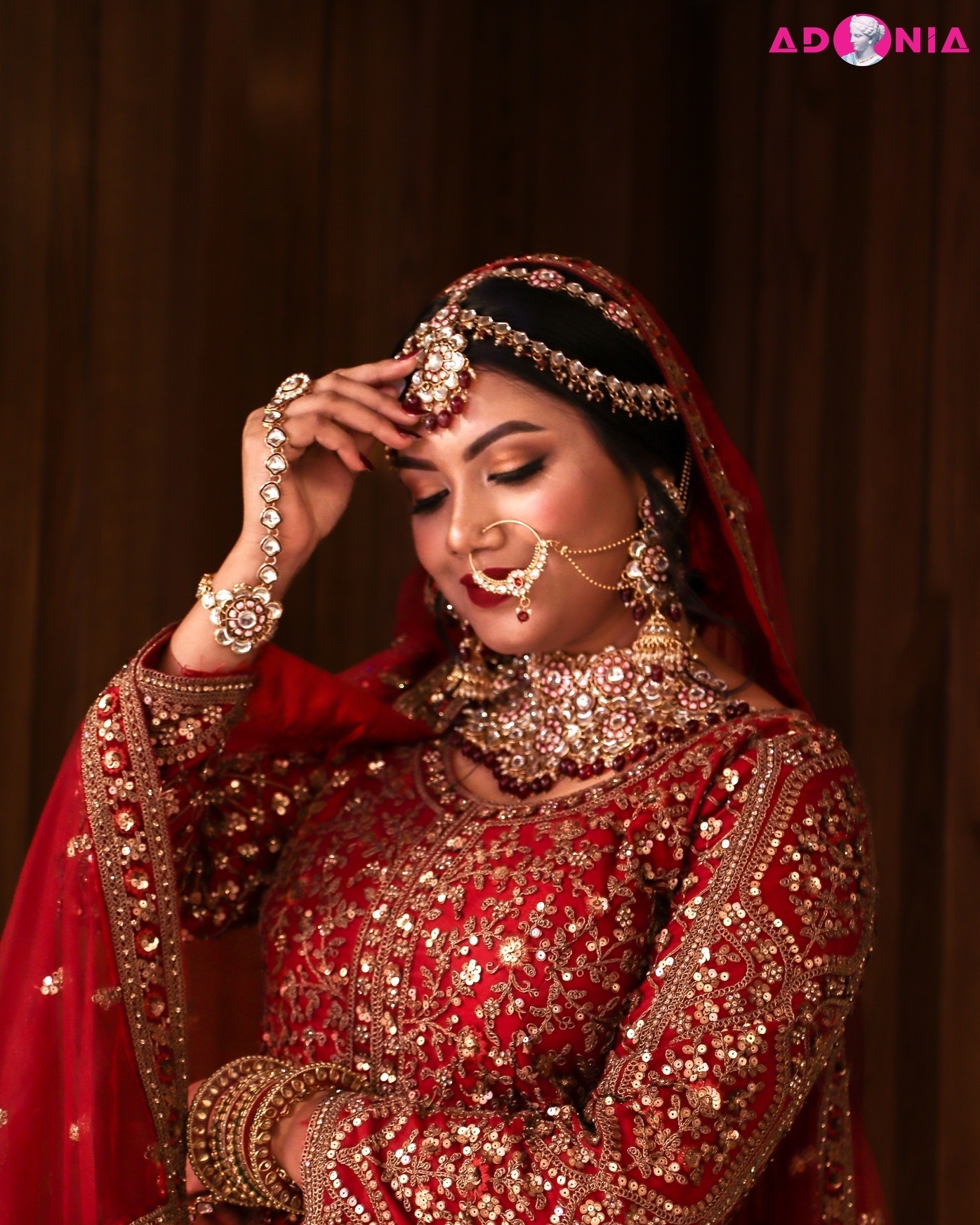 Experience a premium Yellow Bridal Night Makeover at Adonia Women’s Parlour  in Dhaka. Our expert bridal makeup artists create elegant, long-lasting bridal looks with flawless skin finish, glamorous eye makeup, and luxurious styling for weddings, receptio